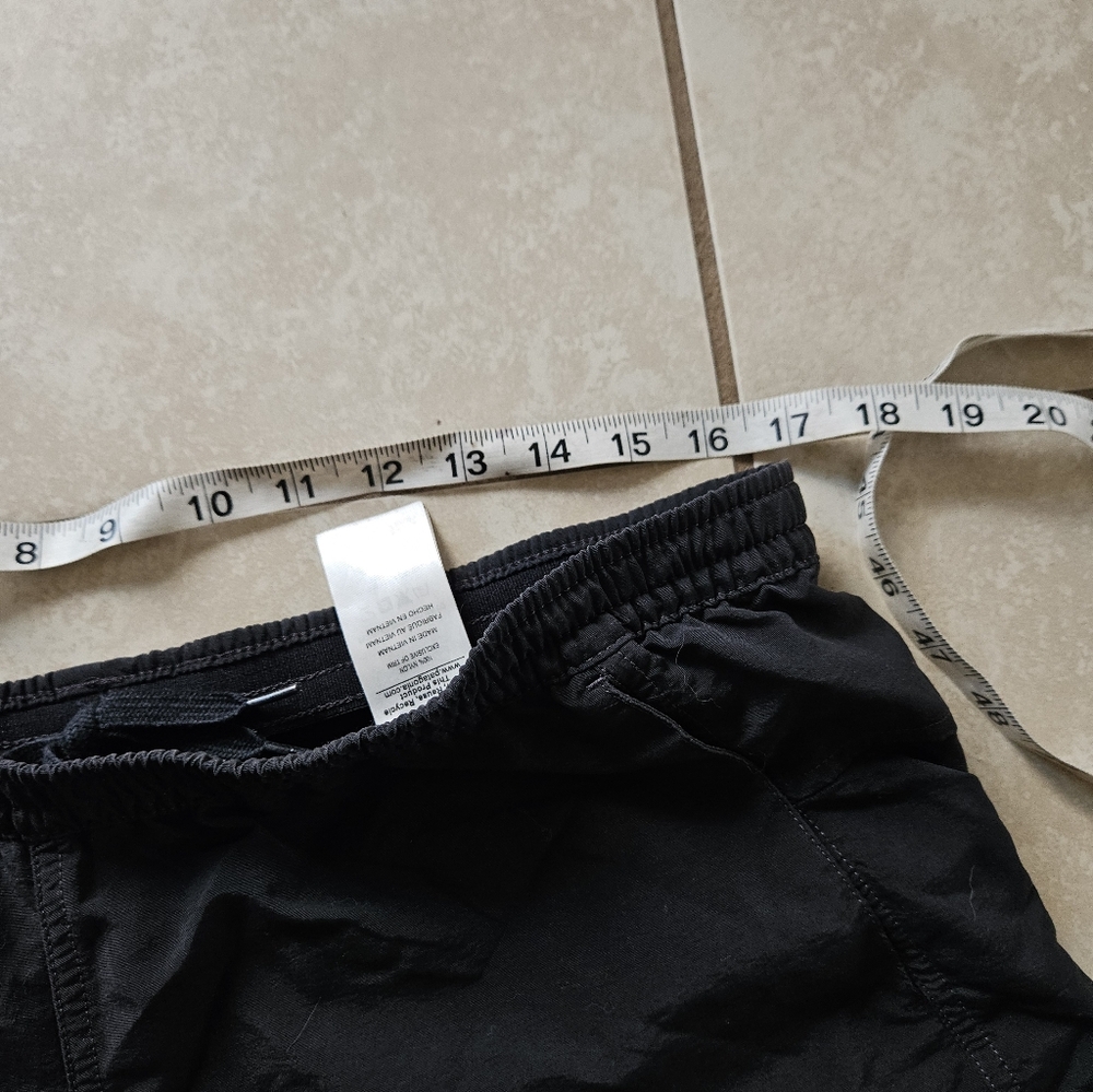 Patagonia Black Baggy Shorts - Picture 6 of 7